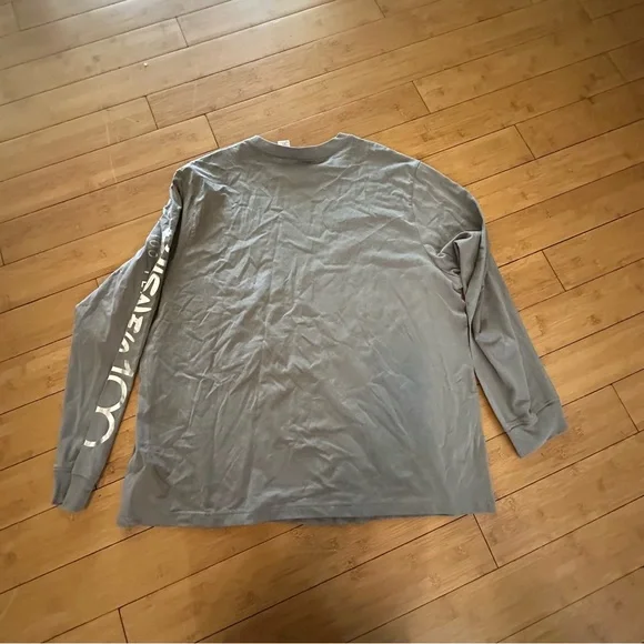 Disney 100 Years of Wonder Graphic Tee - Picture 5 of 5